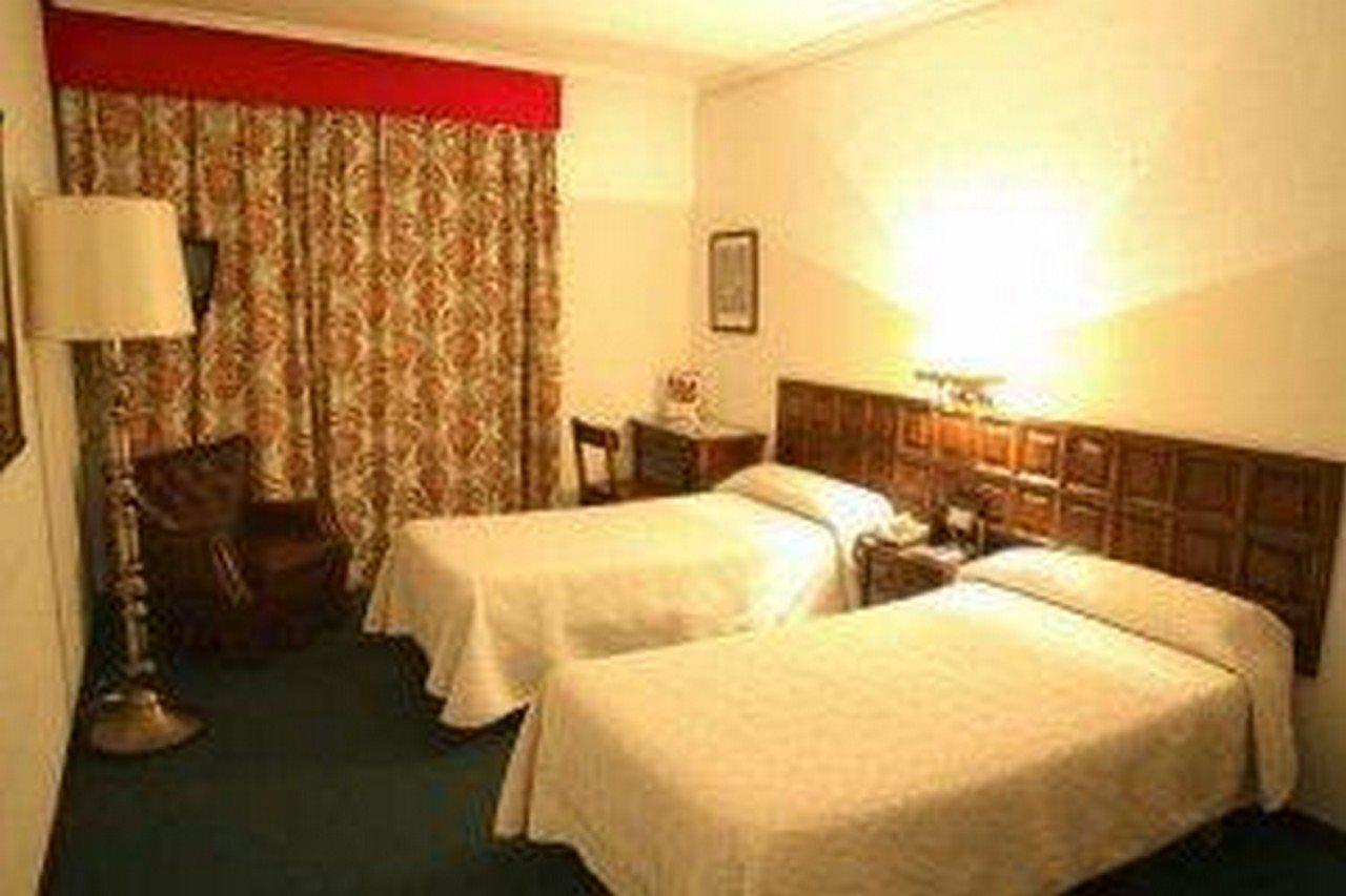 Monclus Hotel Palencia Luaran gambar