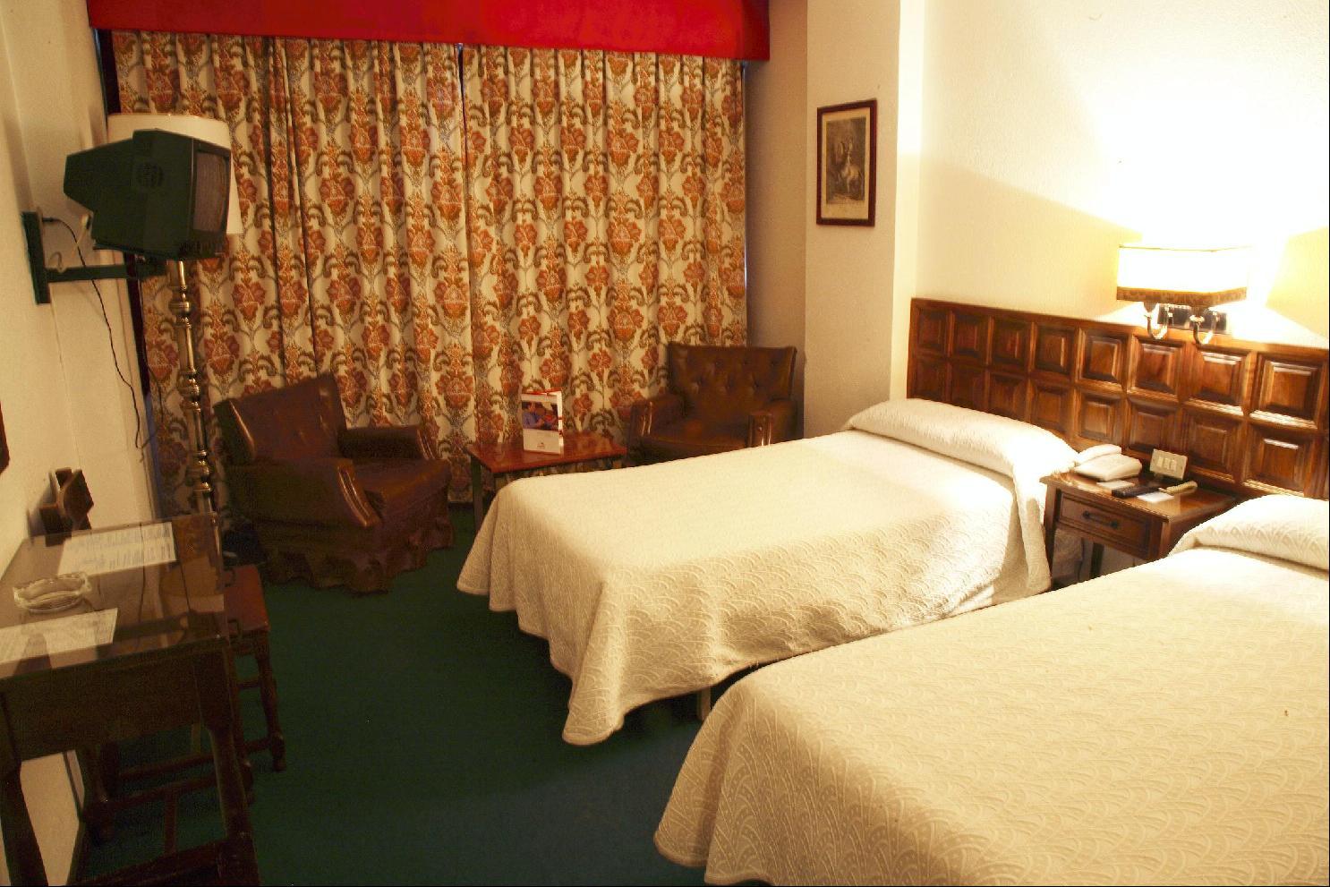 Monclus Hotel Palencia Bilik gambar