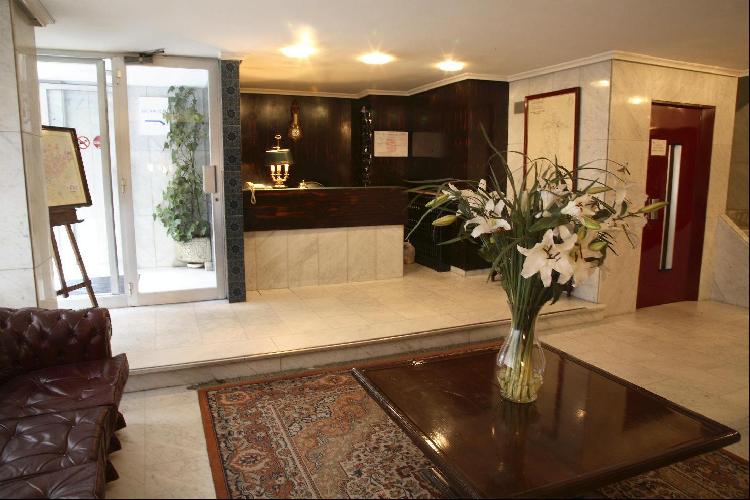 Monclus Hotel Palencia Dalaman gambar